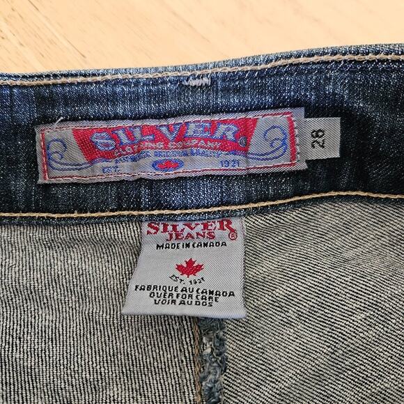 Silver Bootcut Dark Wash Jeans 34" inseam - size 28/34- EUC - Picture 3 of 12